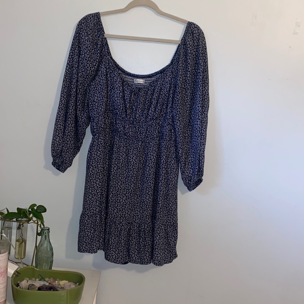 Navy blue floral short-sleeve cinch bust skort dress